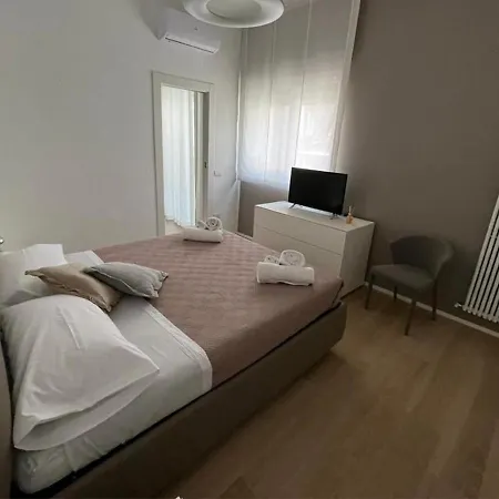 Апартаменты Central Station Sparano *